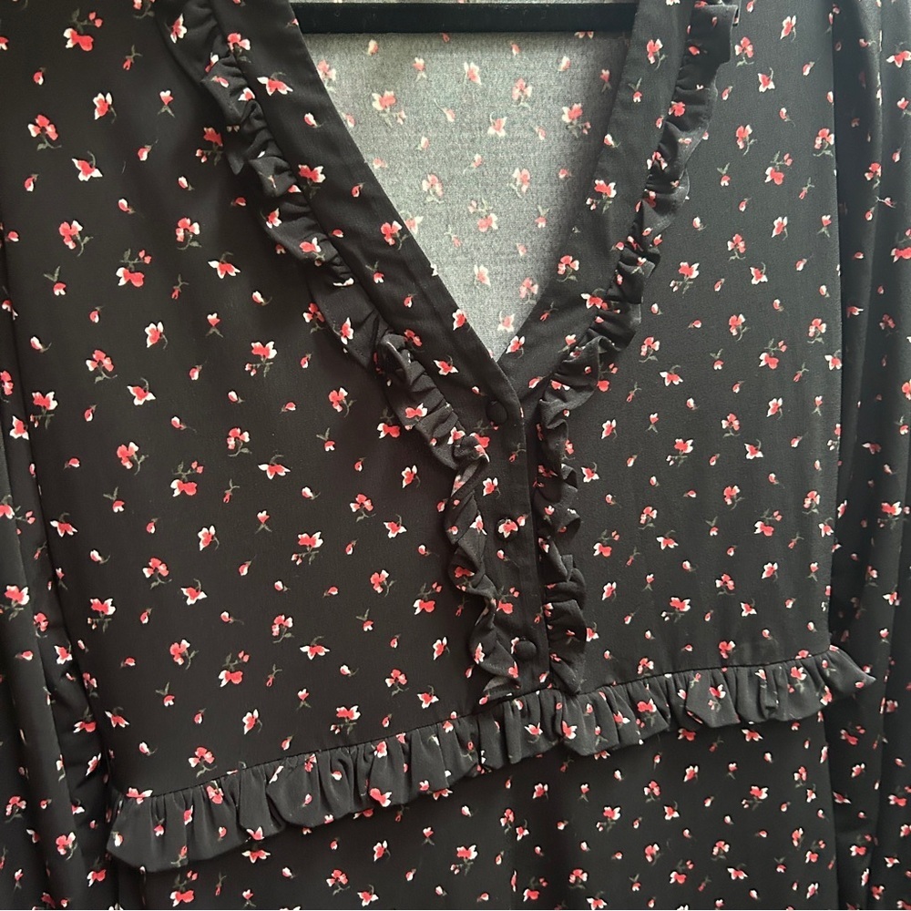 Michael | Michael Kors | Black Dress with Red Floral Pattern - Picture 6 of 6